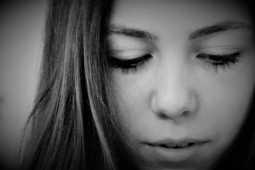 Identificarea persoanelor cu rana de umilire, masca masochistului