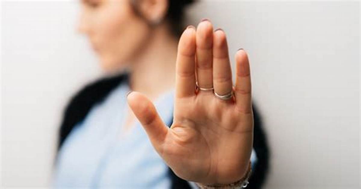 Identificarea persoanelor cu rana de nedreptate, masca rigidului