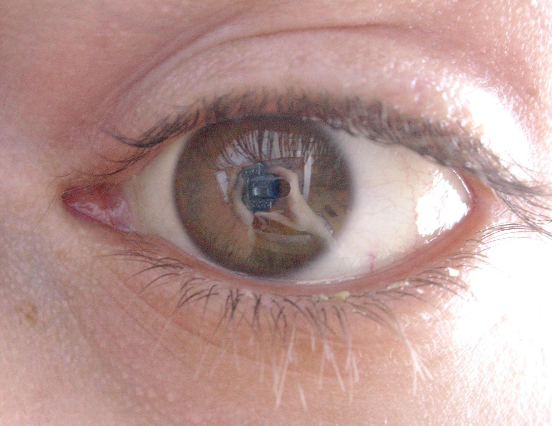 Afecțiunile Oculară și Reflecția Interioară